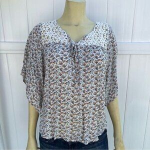 Floral Blouse with Crochet Details at Neckline Loose Fit Comfortable Size S